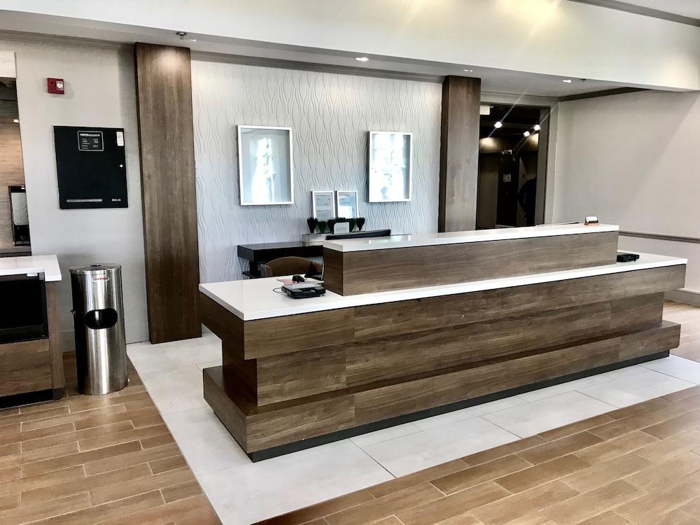 Hilton Garden Inn Cincinnati/Шаронвілл Екстер'єр фото