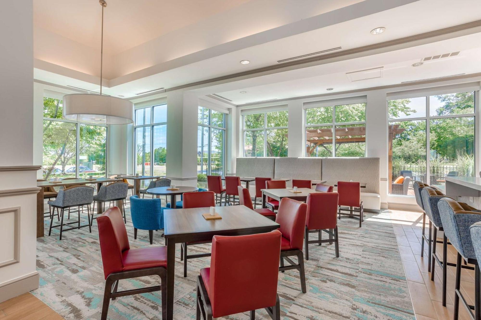 Hilton Garden Inn Cincinnati/Шаронвілл Екстер'єр фото